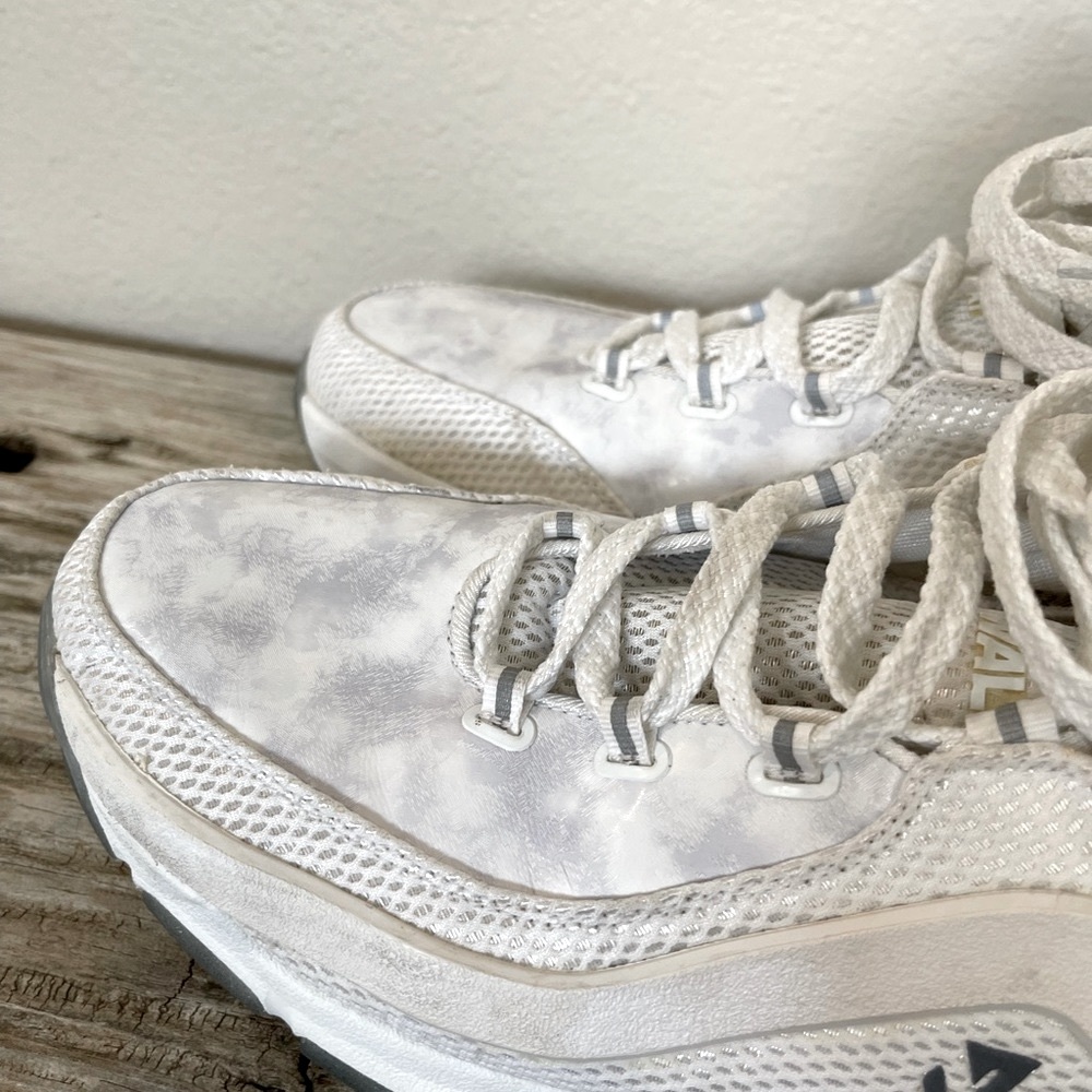 ❌SOLD❌ EUC Adidas Great J Wall Basketball Shoes - Picture 3 of 11